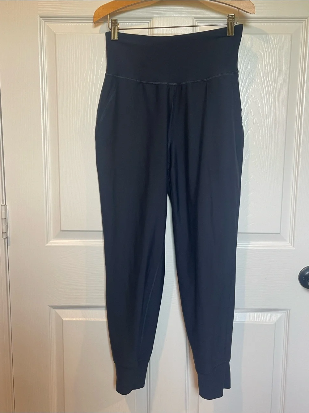 Old Navy Navy High-Waist Jogger Pants Navy Size M Pockets Powersoft